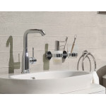 Смеситель GROHE Essence+ для раковины U-излив с цепочкой 23480001