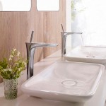 Смеситель Hansgrohe Pura Vida для раковины 240 мм с высоким изливом белый и хром 15072400